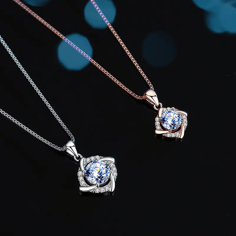 New Style S925 Pure Silver Windmill Moissanite Pendant ODM